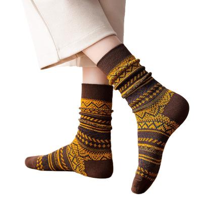 China Breathable Slouch Socks Women Slouch Women's Stripe Socks Thick Slouch Socks for sale