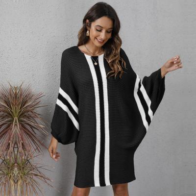 China Anti-wrinkle factory ladies winter batwing sleeve color block knit long sweater dress for women for sale