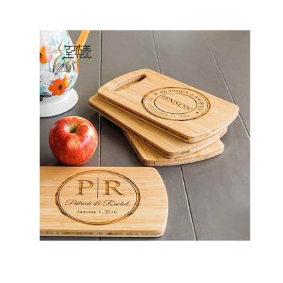 China Olive Wood Cutting Board rustic cut stocked for kitchen for sale