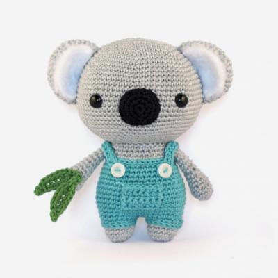 China High Quality Handmade Eco-friendly Material Crochet Kawaii Bear Animal Stuffed Toy Amigurumi Knitted Toys For Children for sale