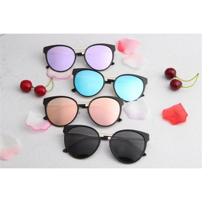 China Fashion sunglasses shape jump new star polarized sunglasses with brand manufacturers fashion hippie women direct lenses for sale