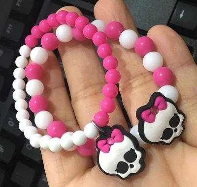 China Newest Custom Cute Pink Girly Heart Charm Skeleton Plastic Resin Beaded Bracelet For Kids for sale