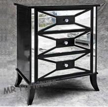 China Black Hollywood Mirrored Night Stands For Bedroom 4mm Mirror Thickness for sale