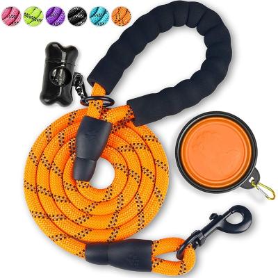 China 2022 Thoughtful New Design Hands Free Custom Luxury Handmade Dog Leash Multiple Colors Lead Dog Rope Leash Dog Collar Leash for sale