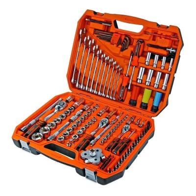 China 121Pcs Auto Repair Tool Kit For Car Repair Tools Socket Set Wrench Ratchet Wrench Set With Best Price for sale