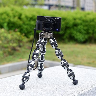 China Tripod for mobile phone metal material and digital camera use smartphone tripod for sale