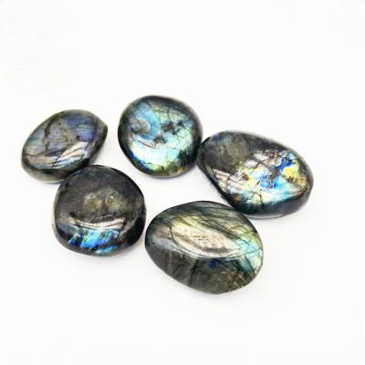 China Europe New arrivals natural carved gemstones flash labradorite palm crystals healing stones for decorations for sale