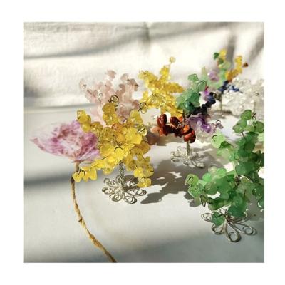 China Europe wholesale natural crystal crafts clear crystal chips mixed materials crystal luck trees for home decor for sale