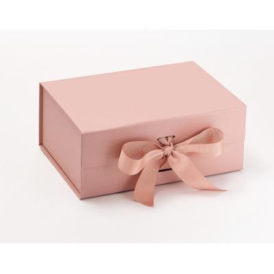 China Recyclable Wedding Used Custom Luxury Magnetic Paper Gift Box With Ribbon for sale