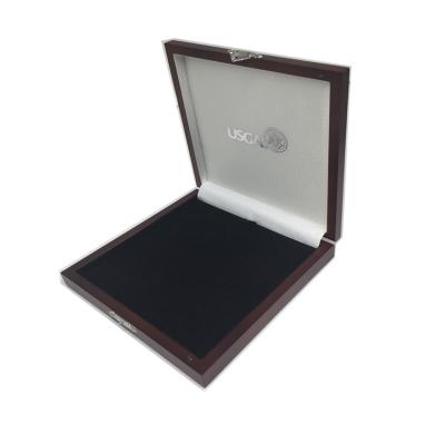 China Gift & Craft Solid Wood Customized Logo Printed Commemorative Coin Box Classic for sale