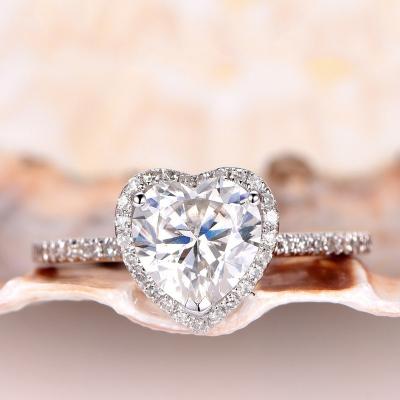 China Other Latest Simple Design 18K White Gold Engagement Ring Love Heart Shape CZ Diamond Wedding Ring For Girl for sale