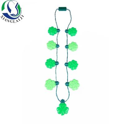 China Party Supplies 2020 St Patrick's Day Gift Clover Led Collar Necklace Plastic Green Led Flashing for sale