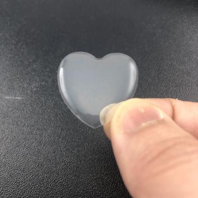 China Waterproof Promotional Gifts 1Inch Clear Heart Epoxy Resin Stickers for sale