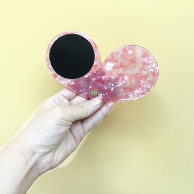 China Cartoon Small Portable Anti-fall Mirror Girls Makeup Mirror Pocket Cute Lighted Mirror For Beauty Tools for sale