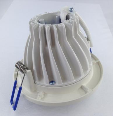 Κίνα 18W 6 ίντσα οδηγημένο σπάδικας Downlight 1300 lm, γωνία 60 οδηγημένο ° γραφείο Downlights προς πώληση