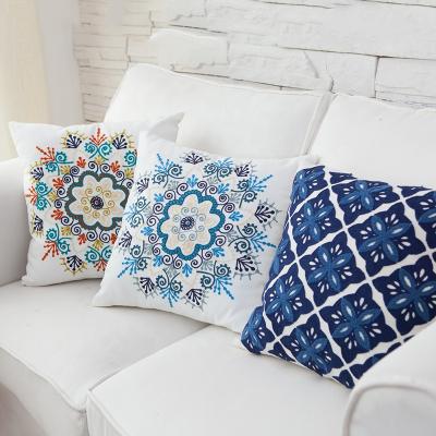 China 2021 New Anti Dust Mite Topfinel Pitch Bohemia Style Embroidery Cushion Covers for sale