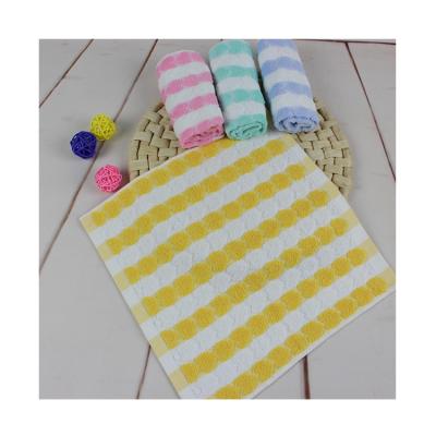 China Instant Sale Home Supply Small Household Professional Children's Square Face Towel for sale