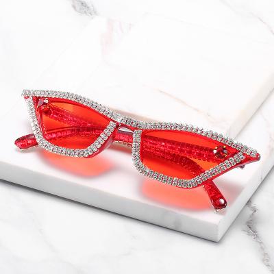 China 2021 New Trendy Luxury Trendy Rhinestone Frame Rhinestone UV Unisex Thick Sunglasses for sale