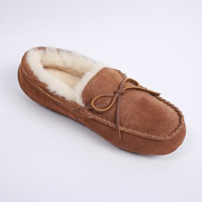 China Wholesale Anti-odor Warm Soft Winter Indoor Slippers, Men's Genuine Suede Sheepskin Moccasin Slippers for sale