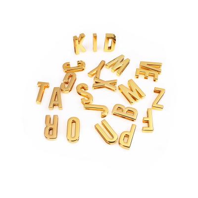 China 2021 Eco-friendly Supplies Decoration Buckle Bag Ornament Letters Alphabet Charm Zinc Alloy Buckle for sale