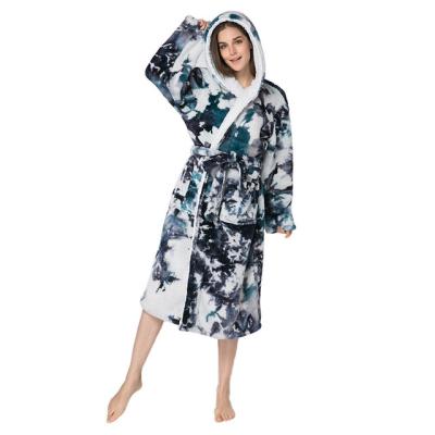 China Wholesale Soft Bathrobe Fleece Dye Tie Waist Sherpa Hooded Bathrobe Plus Double Layer for sale