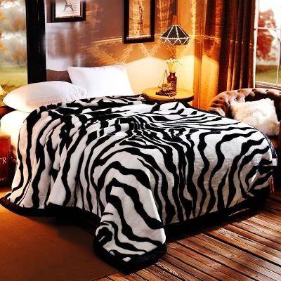 China PORTABLE Super Soft Microfiber Animal Skin Design Print Throw Flannel Blanket Cow Zebra Print Fleece Blanket for sale