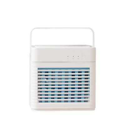 Cina CC all'aperto silenziosa 5V 1A di uso di Mini Rechargeable Air Cooler Fan in vendita