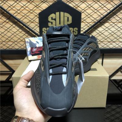 China Fashion Trend Running Shoe Outdoor Men Flat Sports Trainer Casual Sneaker With Box for sale