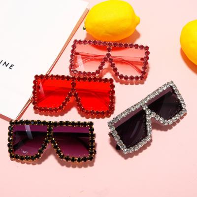 China 2021 New Design Rimless Sunglasses Rectangle Metal Sunglasses Fashion Rimless Latest Fashion Red Rimless for sale