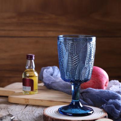 China Modern Blue Glass Color Juice Glass Cup Modern Red Wine Goblet Home Leaf Goblet Bar Bar Home Mug for sale