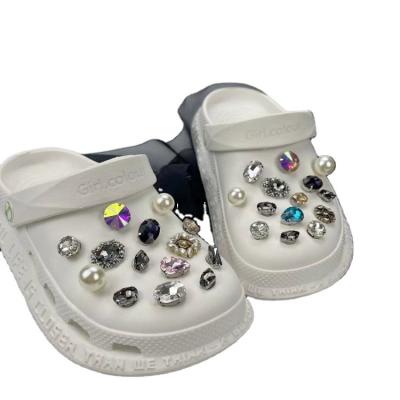 China Eco-froendly Rhinestone Buckle Glass Sneakers Accessories Set Shoe Decoration Material Accessories for sale