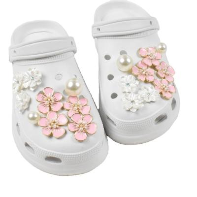 China Eco-froendly Removable Shoe Buckle Flower Set Decorative Shoe Jewelry Accessories Charms Decoration Set for sale