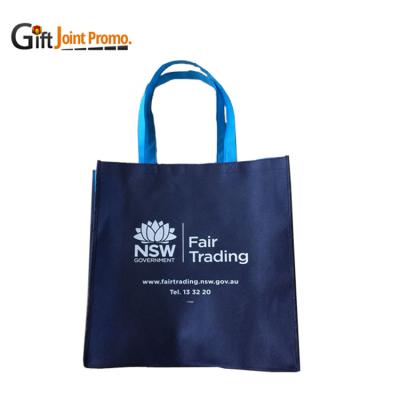 China Customized Non Woven Promotional Non Woven Handled Tote Shopping Bag Grocery Package Bag for sale