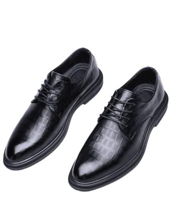 China 2021 fashion trend leather shoes men's spring business evening dress England casual shoes led groom's Korean worms toe trend increases for sale