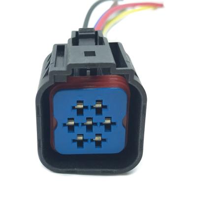 China Automotive 7 Pin Connector Headlight Socket Wiring Harness for sale