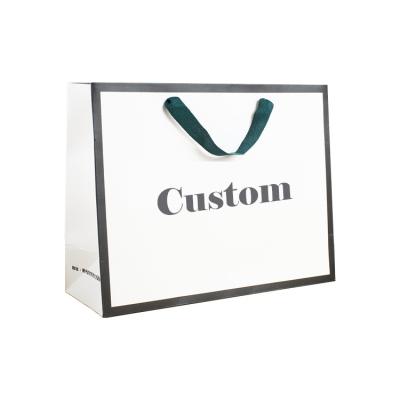 China Recyclable Factory Manufacturing 230g White Card CMYK Printing Jewelry Paper Gift Bag for sale