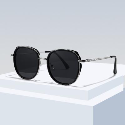 China 2021 New Fashion Sunglasses Fashion Woman And Men Shade Luxury Polarized Sunglasses for sale