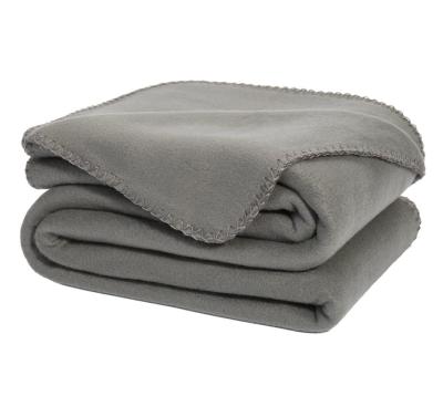 China Wholesale Magnetic Good Quality Polyester Fleece Cozy Lightweight Blanket for sale