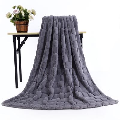 China PORTABLE Best Selling Solid Custom Printed Super Soft Gray PV Fleece Faux Fur Blanket for sale