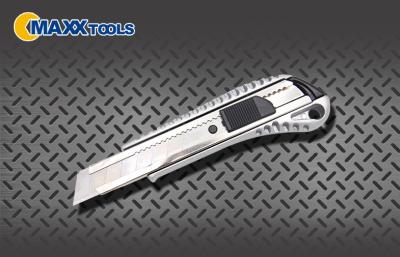 China Aluminium Alloy Utility Knife Cutter Metal Sheath 18mm SK5 Blade Box Cutter for sale