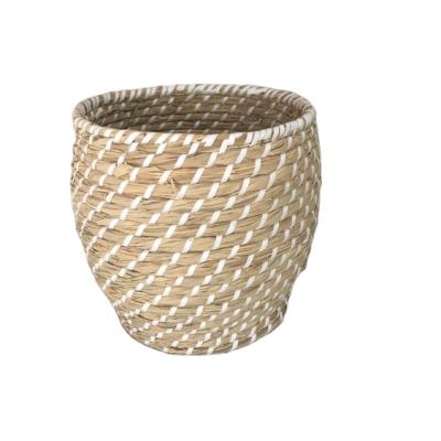 China Sustainable Natural Plant Plankton Water Hyacinth Woven Baskets Storage Basket for sale