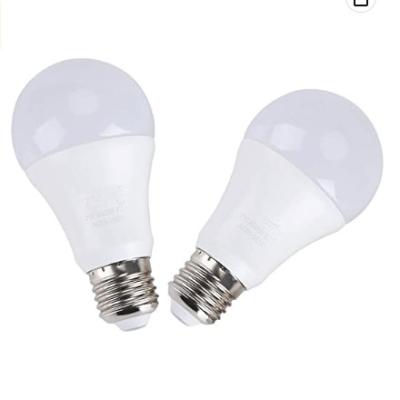 China Light Bulb with Sensor Twilight to Twilight Light Bulb, 7 W Smart Sensor LED Bulbs for sale