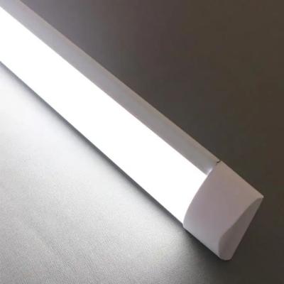 China Triac Dimmable LED Batten Light with 120LM/W 5000K/6000K  AC85-265V 50000 Lifespan for sale