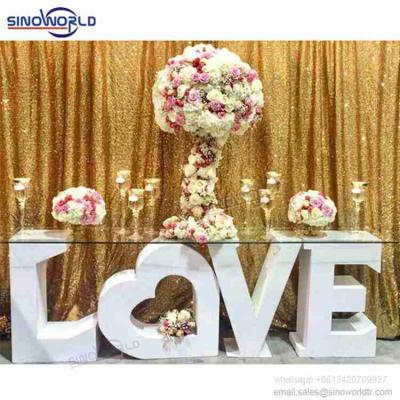 China Eco-friendly Wholesale White Wooden Wedding Decoration LOVE Letter Table for sale