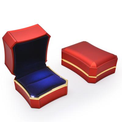 China Trendy Red Rose Green Hand Made Workmanship/Mulberry Graphite Jewelry Boxes Wholesale for sale