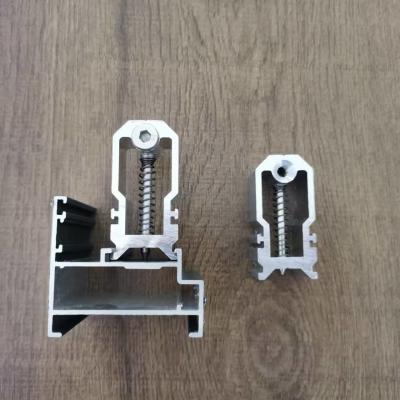 China Aluminium Hardware Venster Hoek Joint Voor Aluminium Profielen 80 Series Schuifvensters Te koop