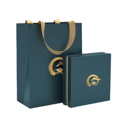 China Recyclable Custom Luxury Color Gift Paper Shopping Bag With Your Own Logo Handle Black Kraft Paper Bags for sale