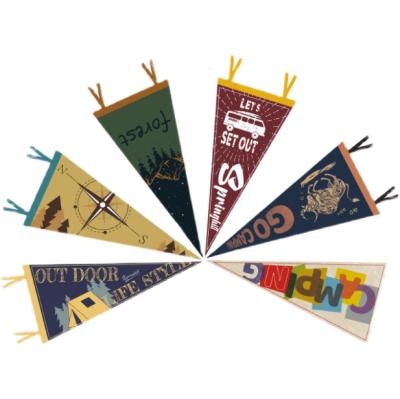 China Eco-friendly Materials Custom Printing Souvenir Felt Pennant Flags for sale