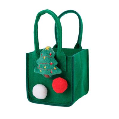 China Eco-friendly Fashion Promotional Custom Large Size Reusable Christmas Gift Bags Tote Bags Felt Christmas Treat Bags with Handles for sale