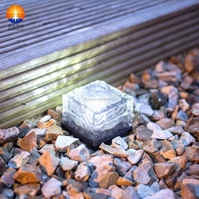 China Outdoor Waterproof White Ice Paver Glass Brick RGB IP65 Solar Powered Light for sale